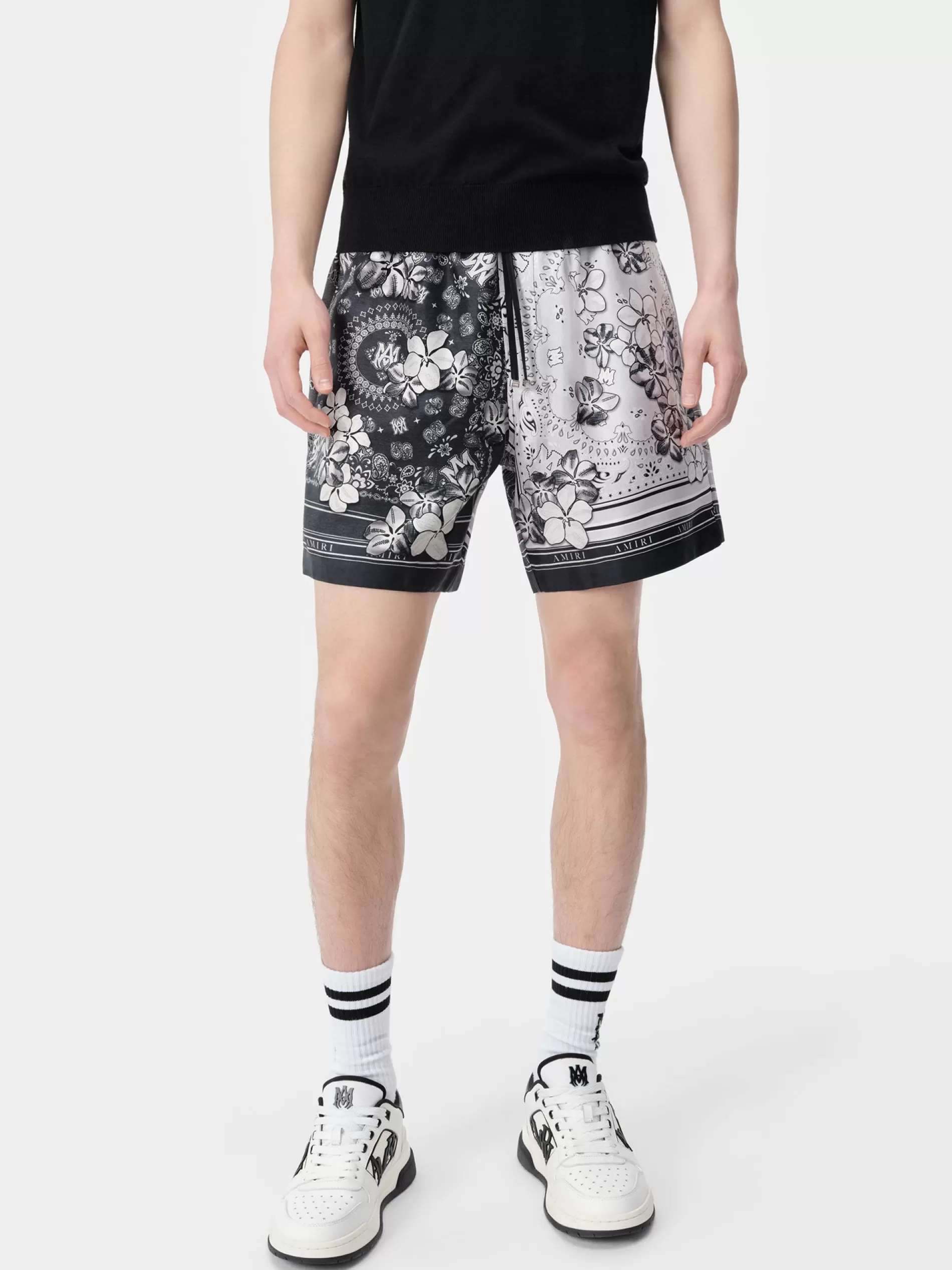 AMIRI Shorts & Sweatpants>BANDANA FLORAL SHORT BLACK